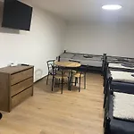 U Areny אכסניה *