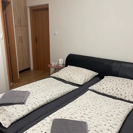 Hostel U Arény *