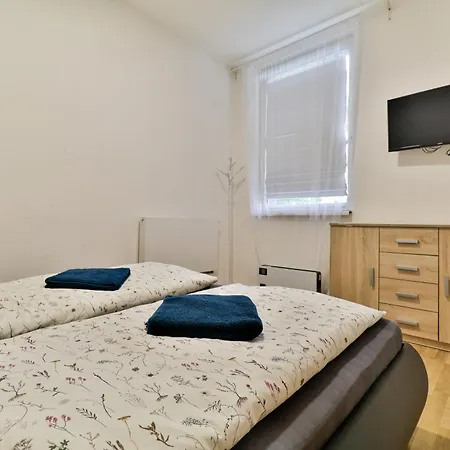 U Arény Hostel *